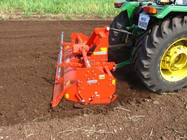 Fresa Maschio U zappatrice fissa professionale con cambio velocit&agrave;