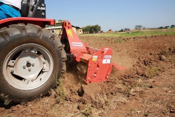 Fresa maschio modello W zappatrice leggera con spostamento laterale manuale